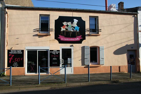 Les Trois Petits Cochons A Table