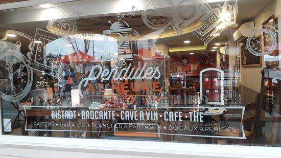 Les Pendules a l'Heure