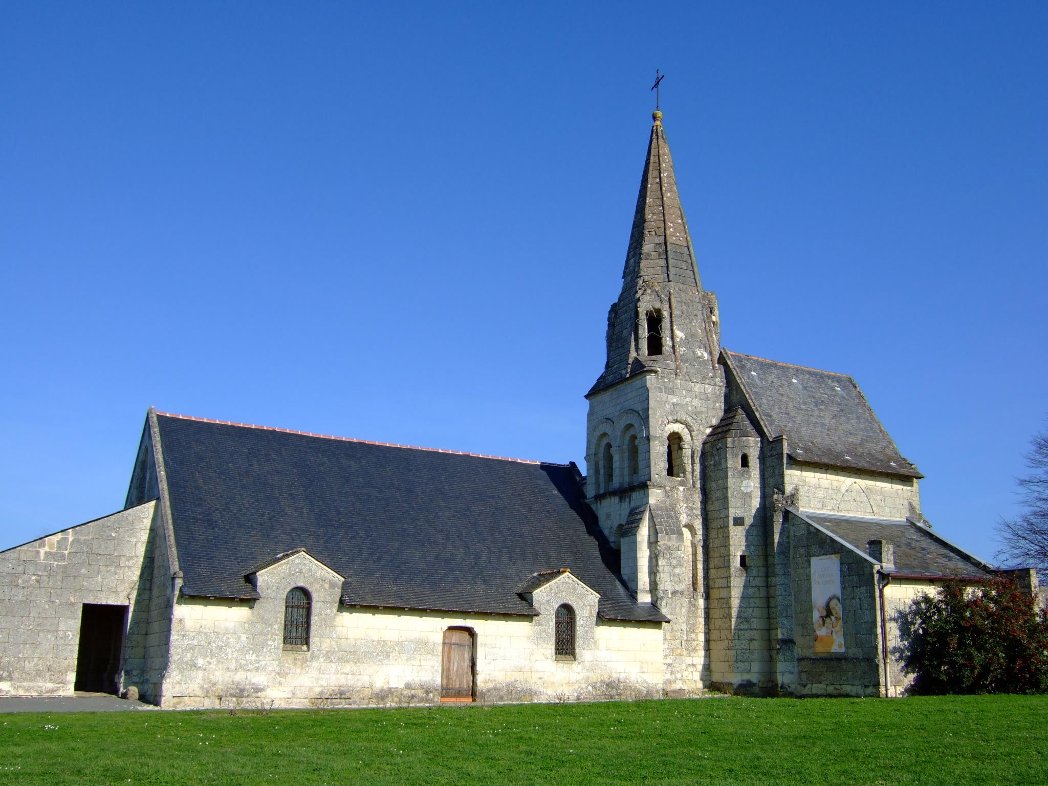 église Saint-Pierre de Parnay