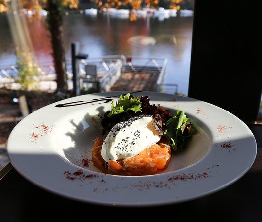 La Belle Equipe 1877