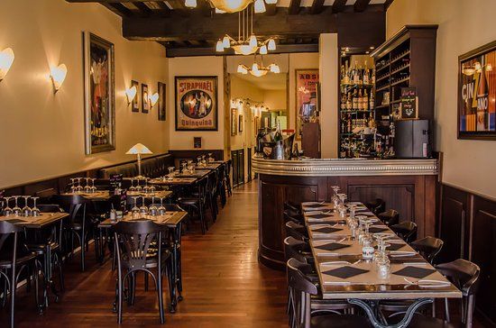 Les Pieds dans le Plat