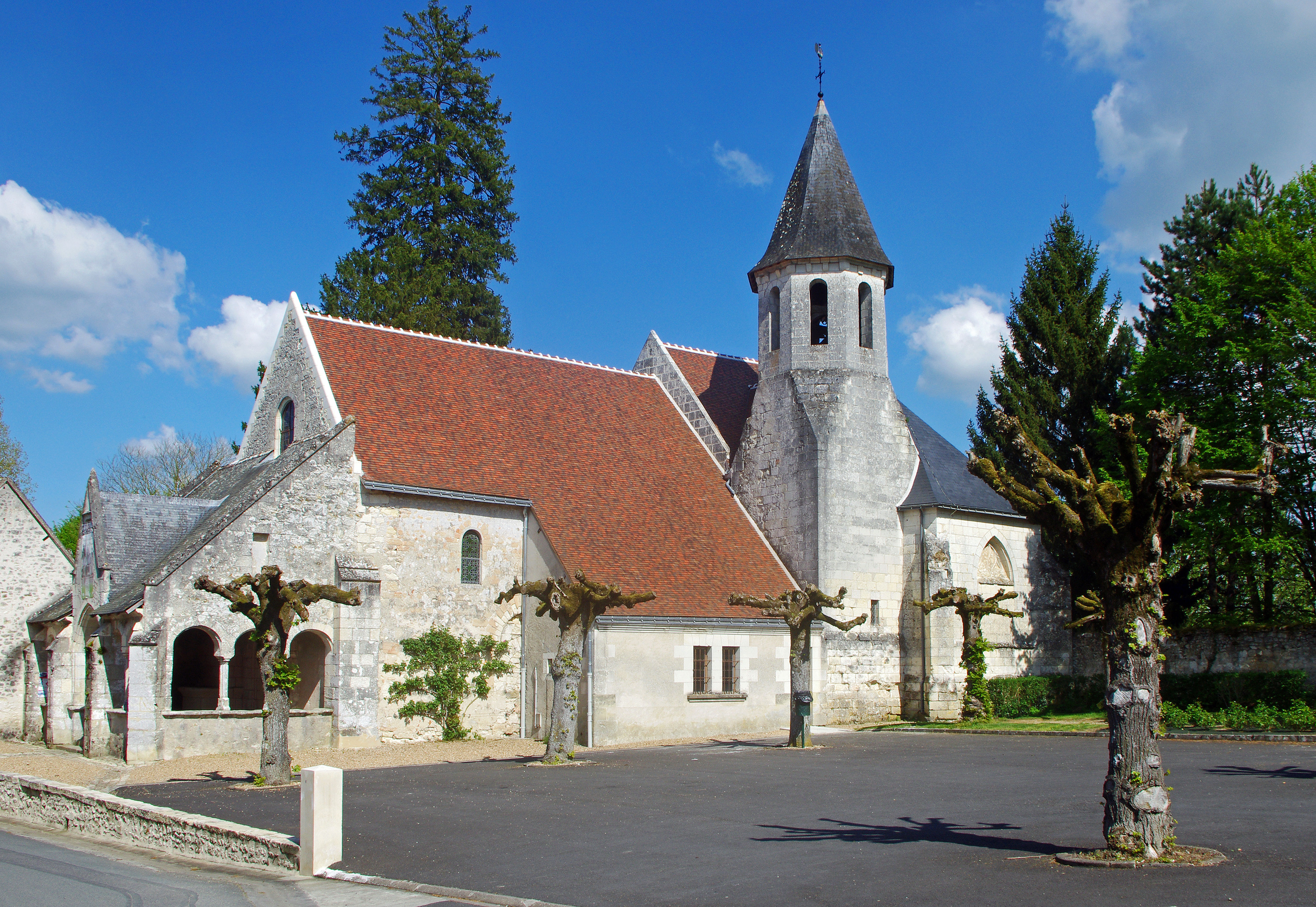église Saint-Jean-Baptiste de Saint-Jean-Saint-Germain